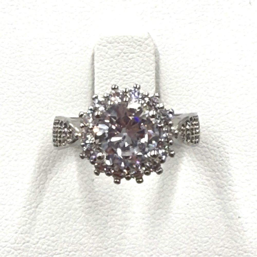 New Sterling Silver White Sapphire Halo Engagement Ring Size 6
